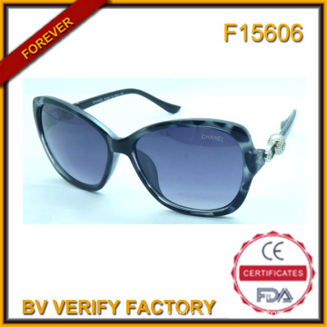 F15606 En gros la mode Cat3 UV400 femmes lunettes de soleil avec Logo personnalisé